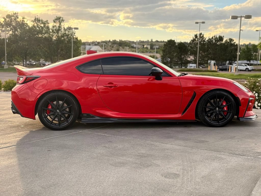 Used 2024 Toyota GR86 Premium w/ Performance Package RWD image 9