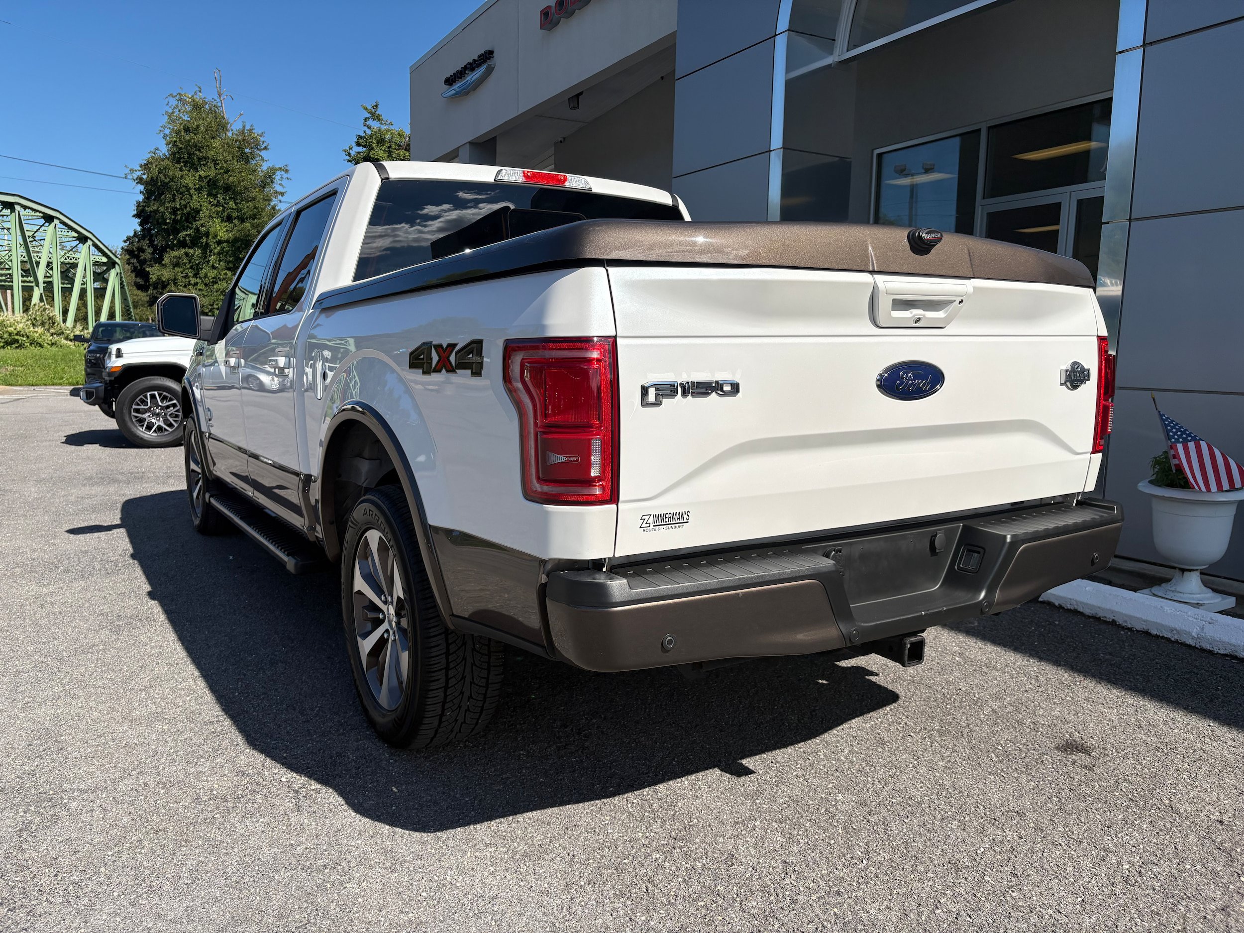 Used 2016 Ford F150 King Ranch w/ Equipment Group 601A Luxury AWD/4WD image 9