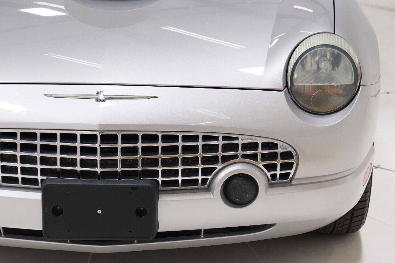 Used 2005 Ford Thunderbird RWD image 14