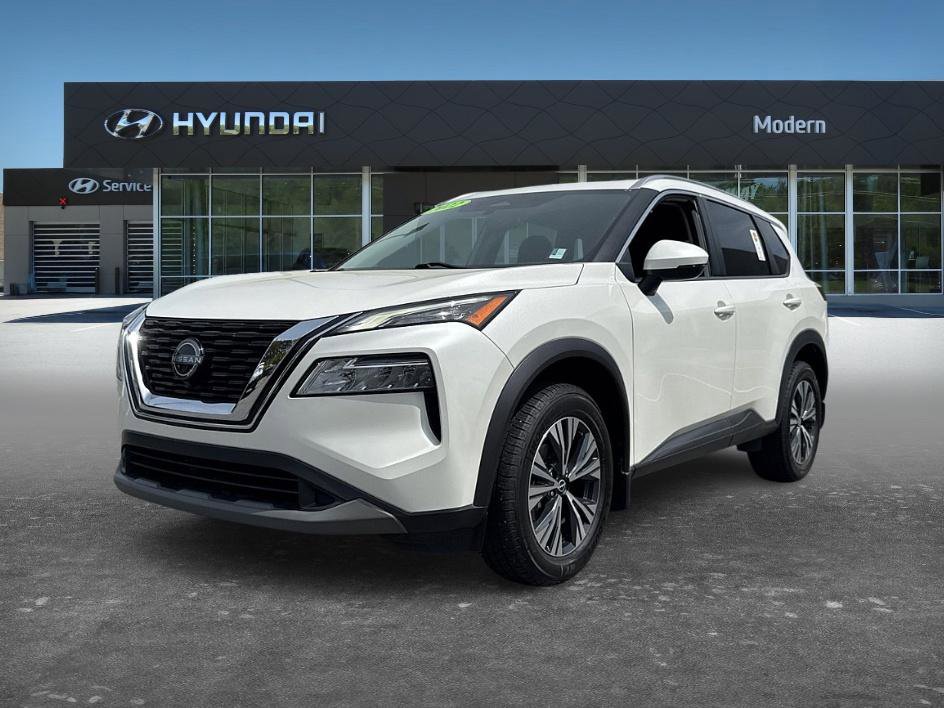 Used 2022 Nissan Rogue SV w/ SV Premium Package FWD image 1