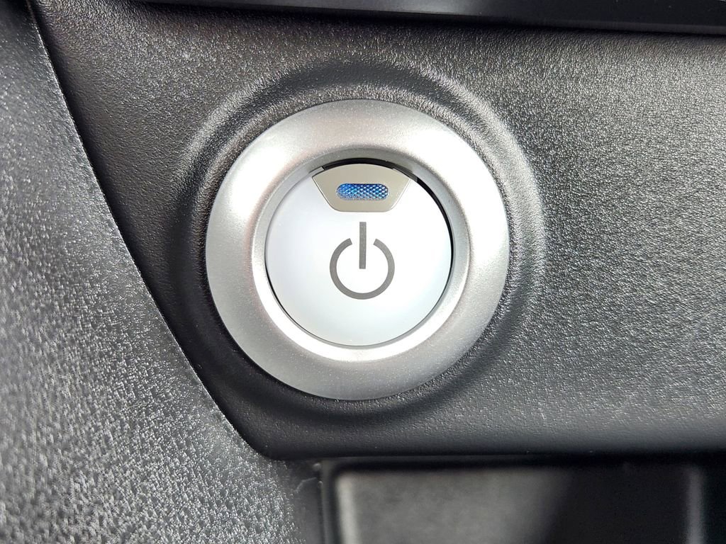 Used 2025 Nissan Leaf S FWD image 17