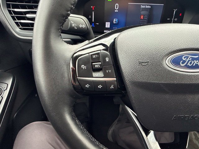 Used 2025 Ford Escape SE FWD image 13