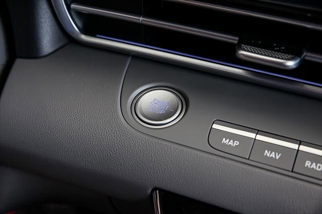 Used 2024 Hyundai Elantra SEL w/ Convenience Package image 18