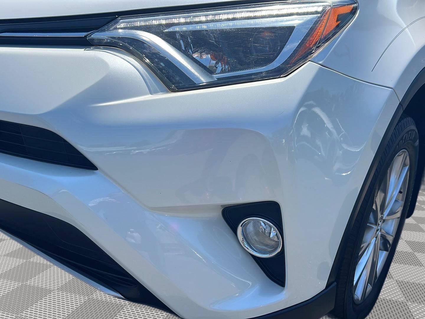 Used 2018 Toyota RAV4 Limited w/ All Weather Liner Package AWD/4WD image 30