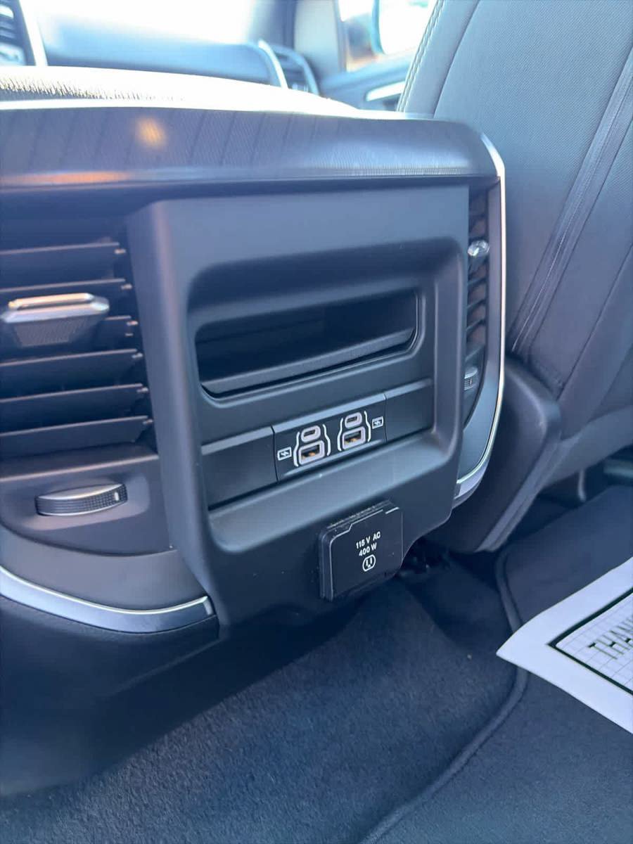 Used 2025 RAM 1500 Big Horn AWD/4WD image 31