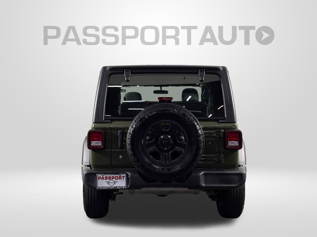 Used 2024 Jeep Wrangler Sport AWD/4WD image 6