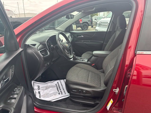 Used 2023 Chevrolet Equinox LT FWD image 9