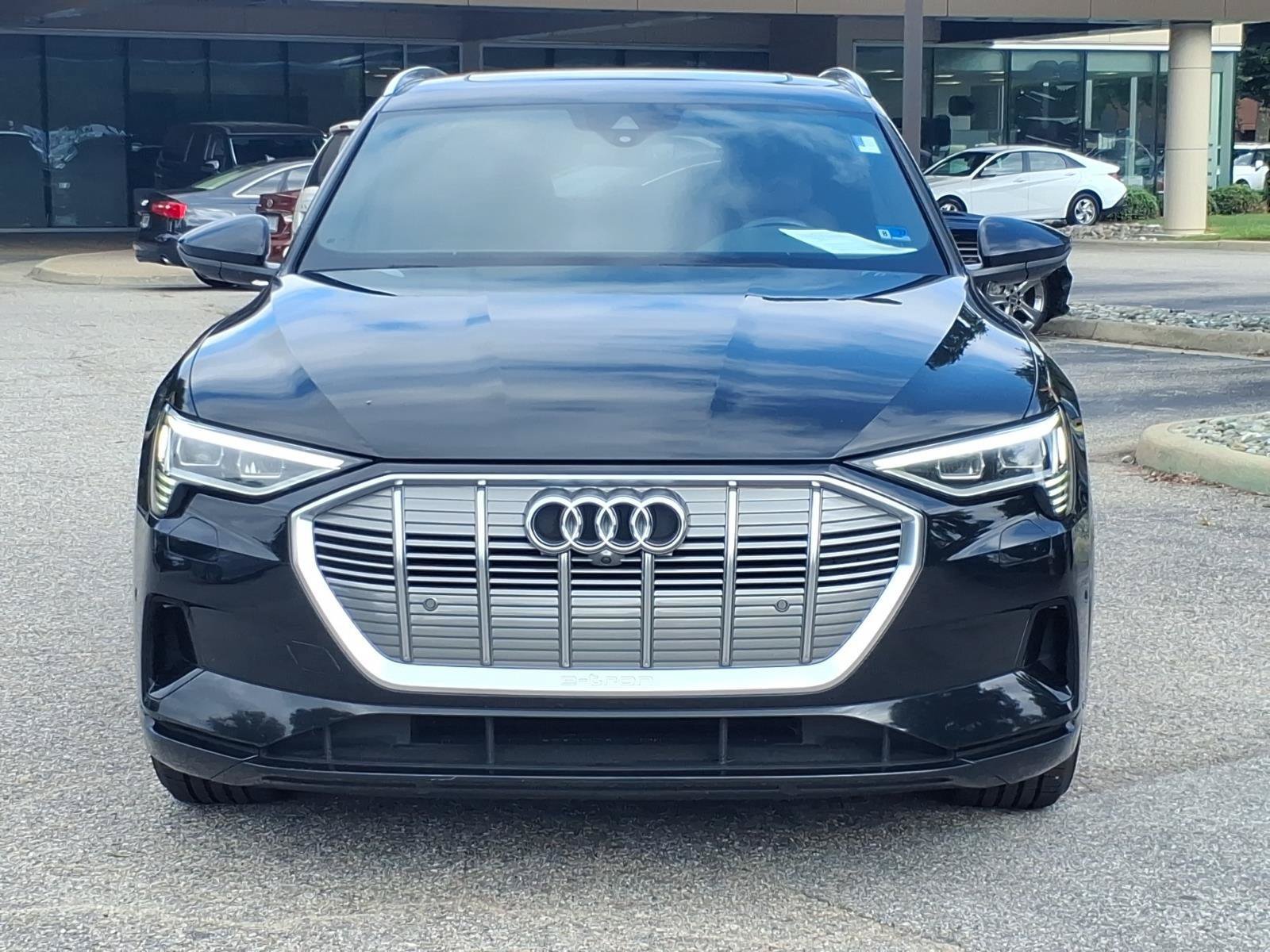 Used 2019 Audi e-tron Premium Plus AWD/4WD image 2