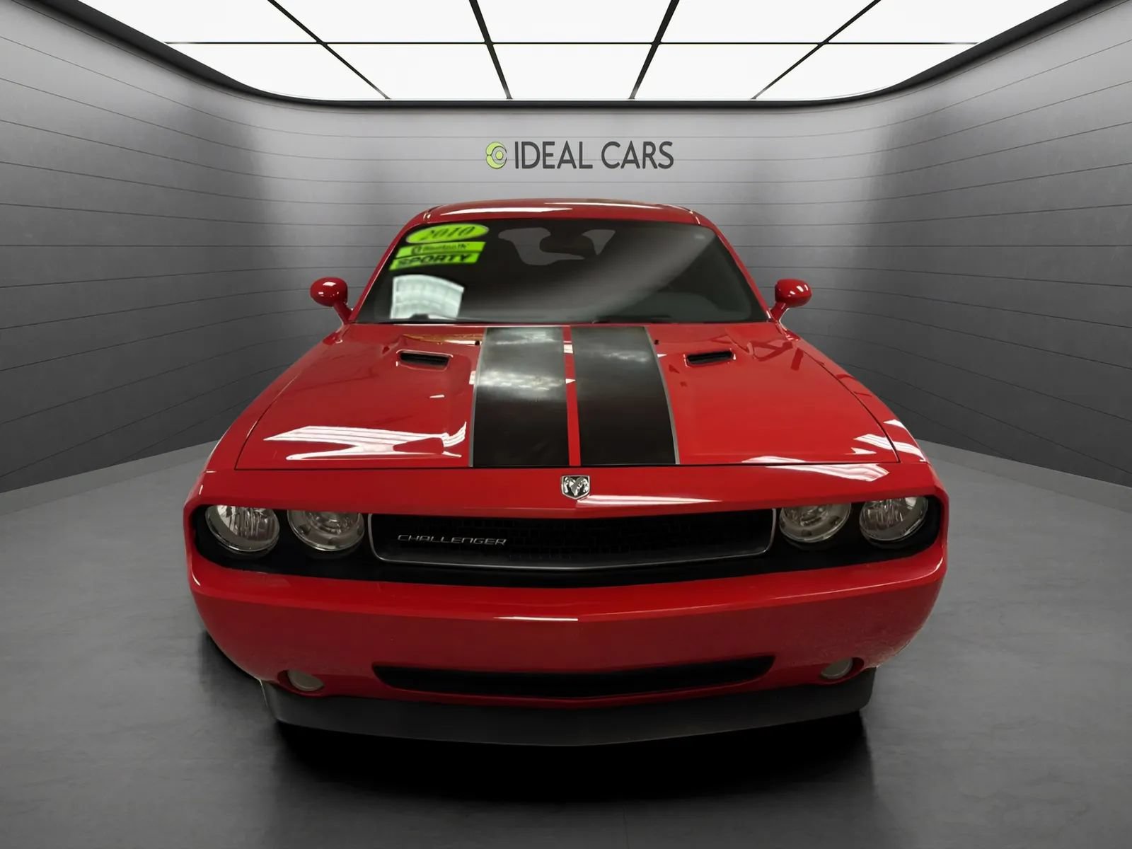 Used 2010 Dodge Challenger SE RWD image 5