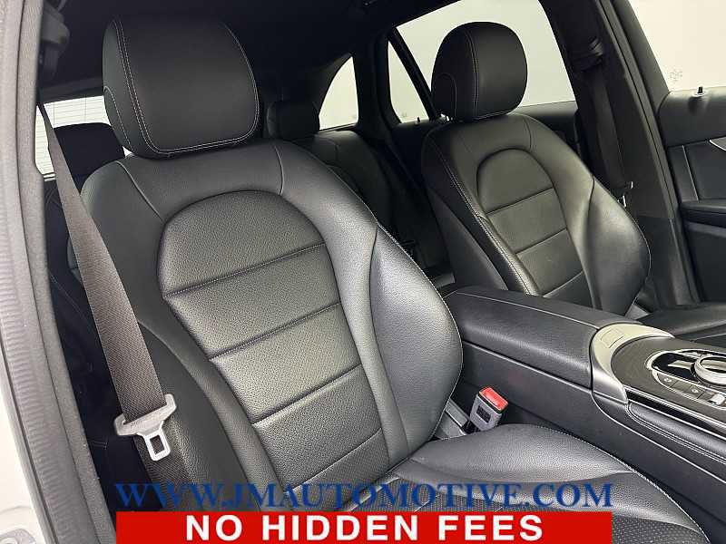 Used 2019 Mercedes-Benz GLC 300 4MATIC image 20