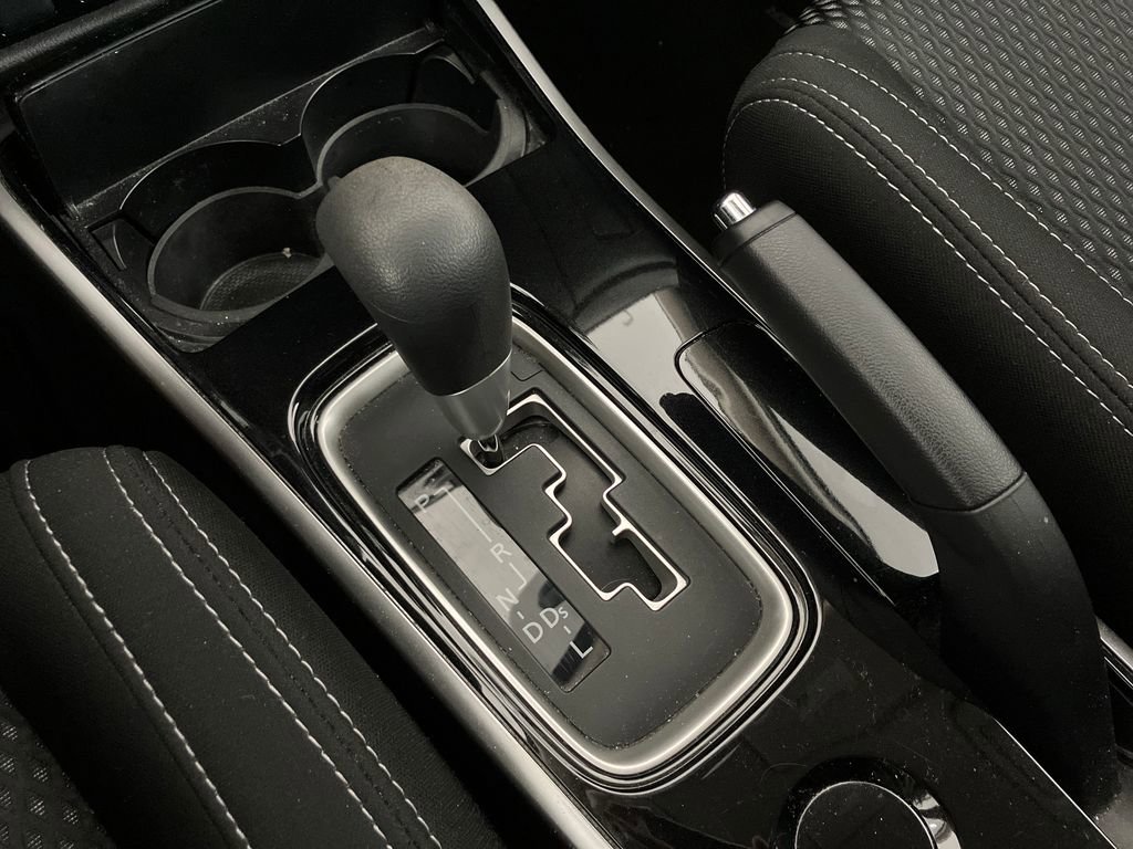 Used 2018 Mitsubishi Outlander ES image 26