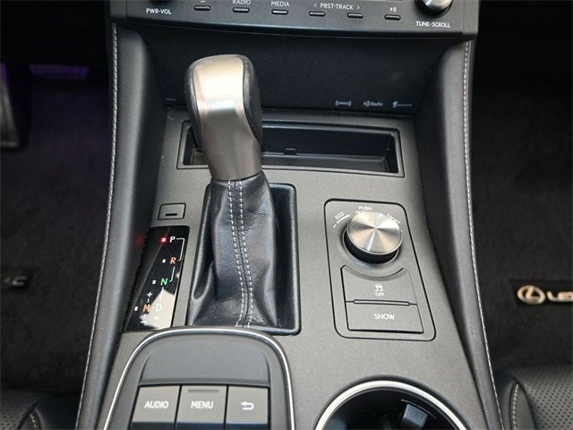 Used 2016 Lexus RC 200t image 11