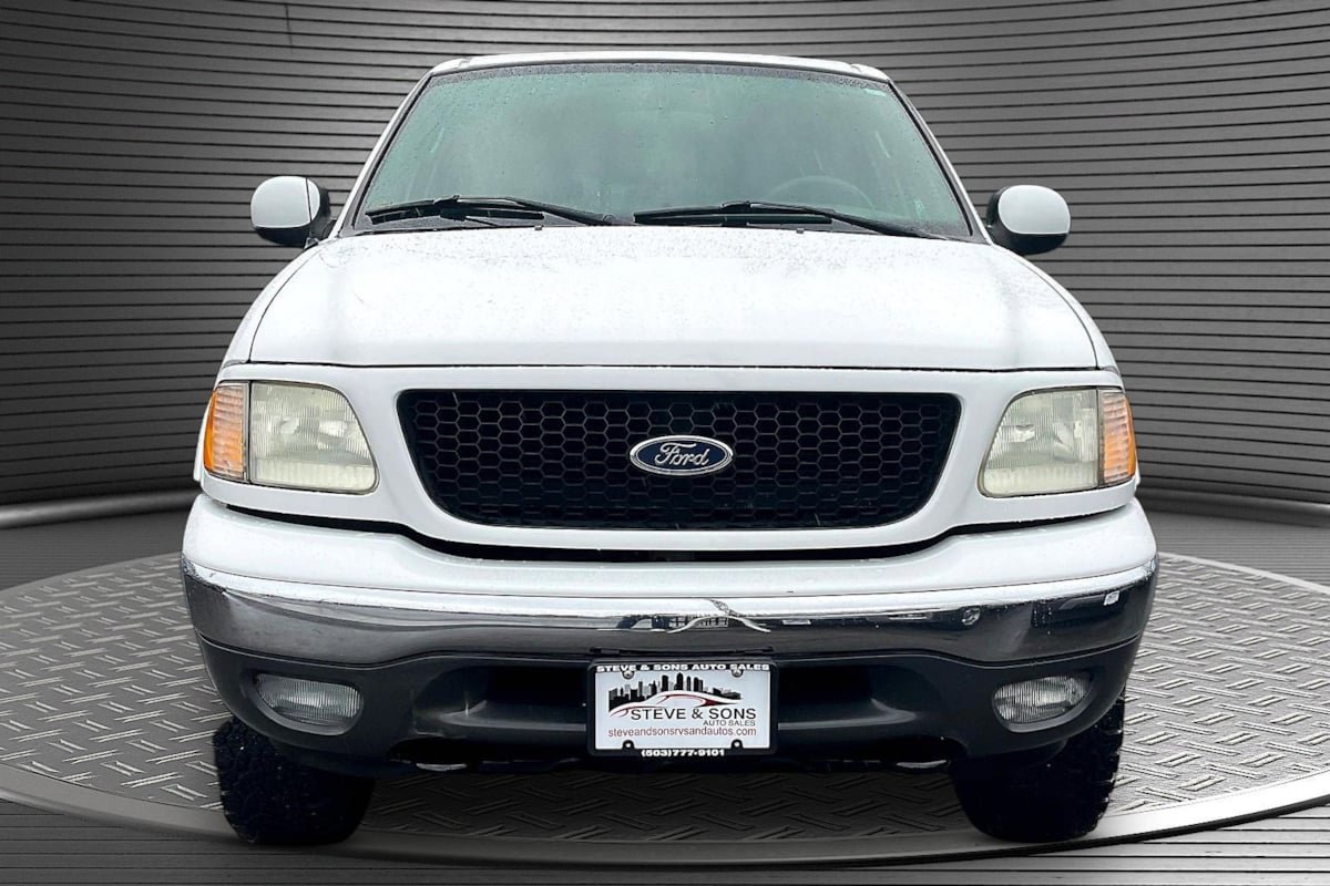 Used 2003 Ford F150 XLT AWD/4WD image 2
