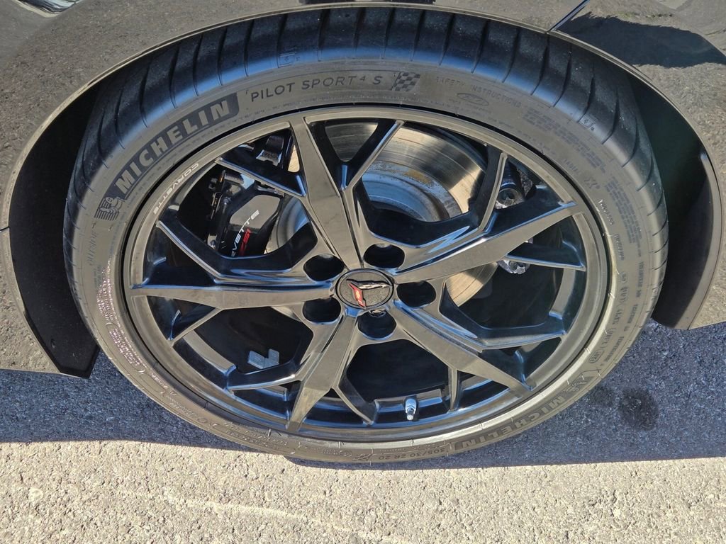 Used 2022 Chevrolet Corvette Stingray Preferred Cpe w/ Z51 Performance Package image 10