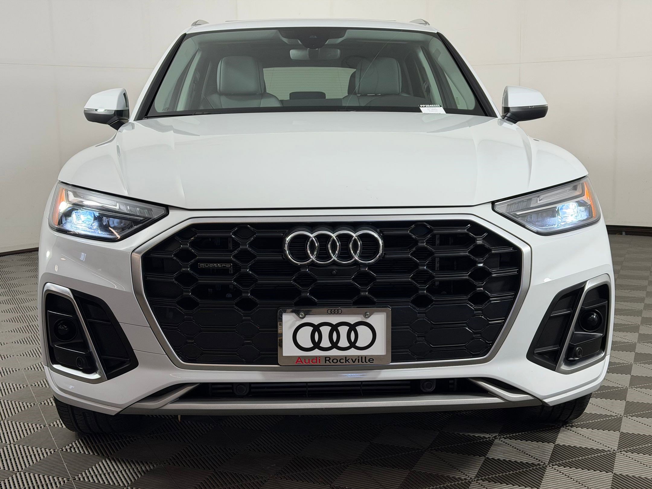 Certified 2023 Audi Q5 e Premium Plus w/ Premium Plus Package AWD/4WD image 6