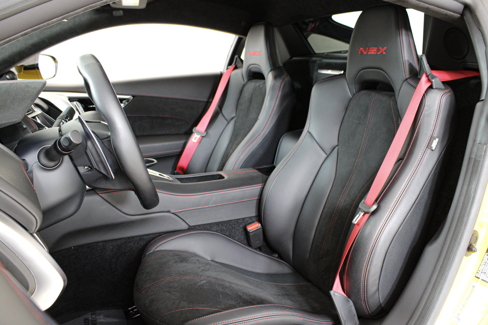 Used 2022 Acura NSX Type S AWD/4WD image 33