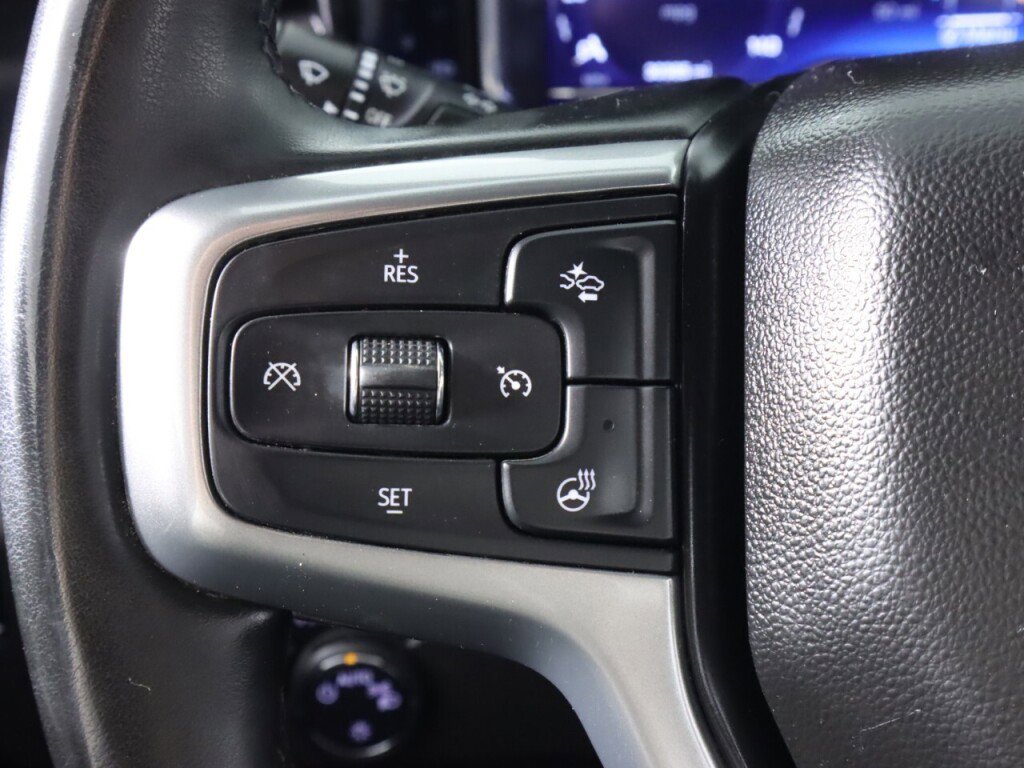 Used 2025 Chevrolet Silverado 1500 LT image 12