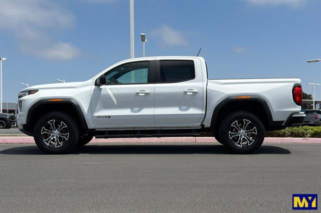 Certified 2024 GMC Canyon AT4 w/ AT4 Premium Package AWD/4WD image 7