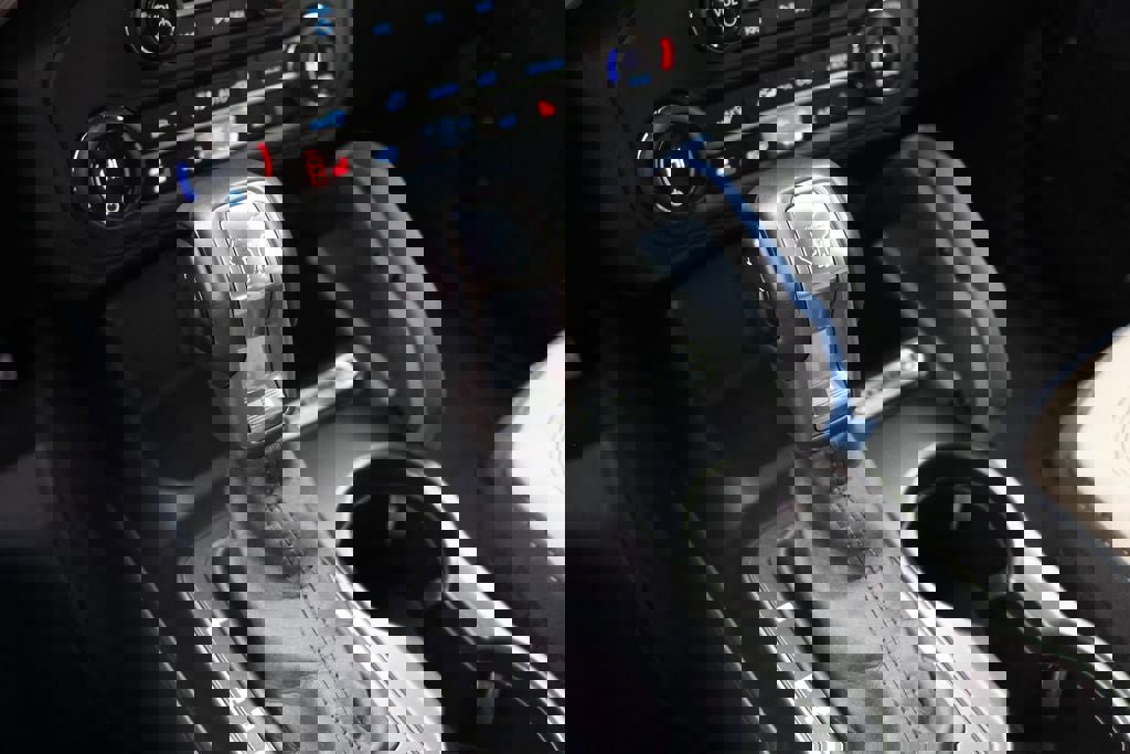 Used 2023 Ford Bronco Wildtrak image 25