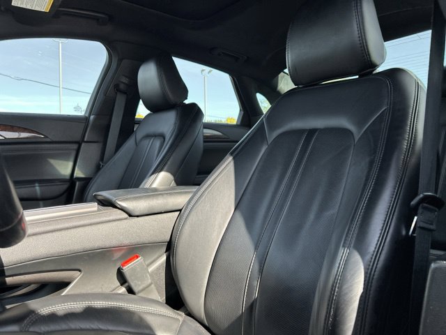 Used 2020 Lincoln MKZ Reserve w/ Elements Package FWD image 34