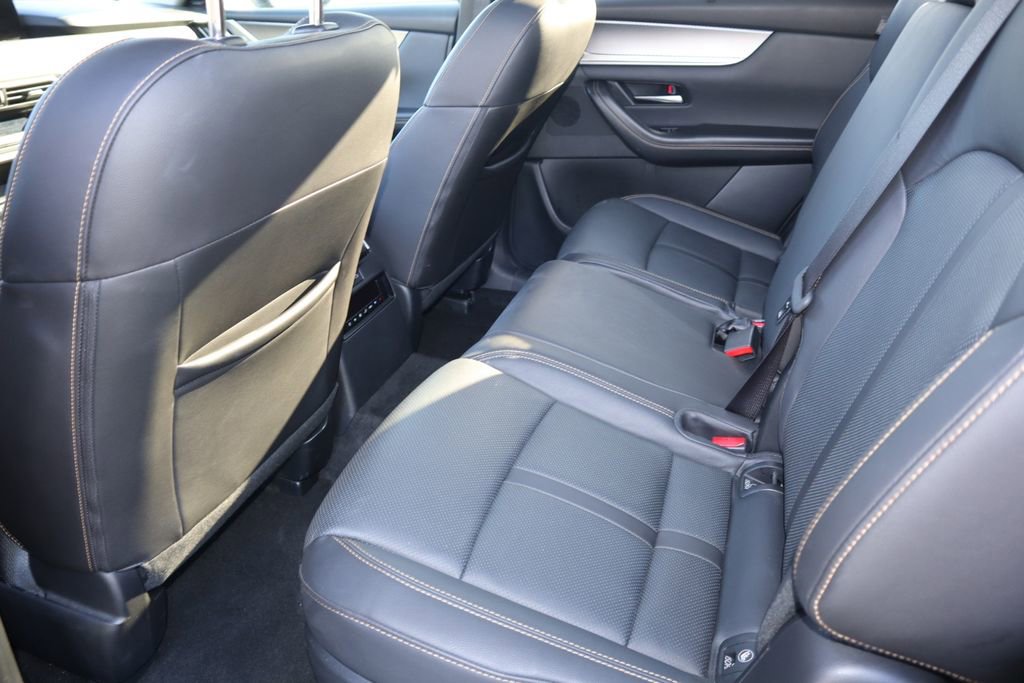 Used 2025 MAZDA CX-90 3.3 Turbo w/ Premium Sport Pkg image 18