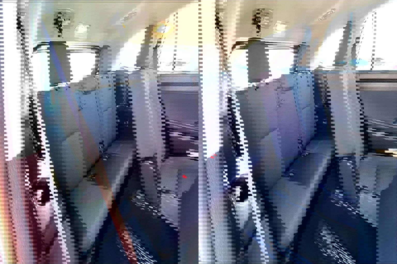 Used 2024 Toyota Highlander LE image 26