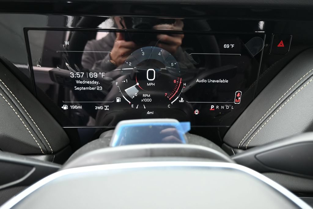 New 2027 GMC Yukon XL Elevation AWD/4WD image 13