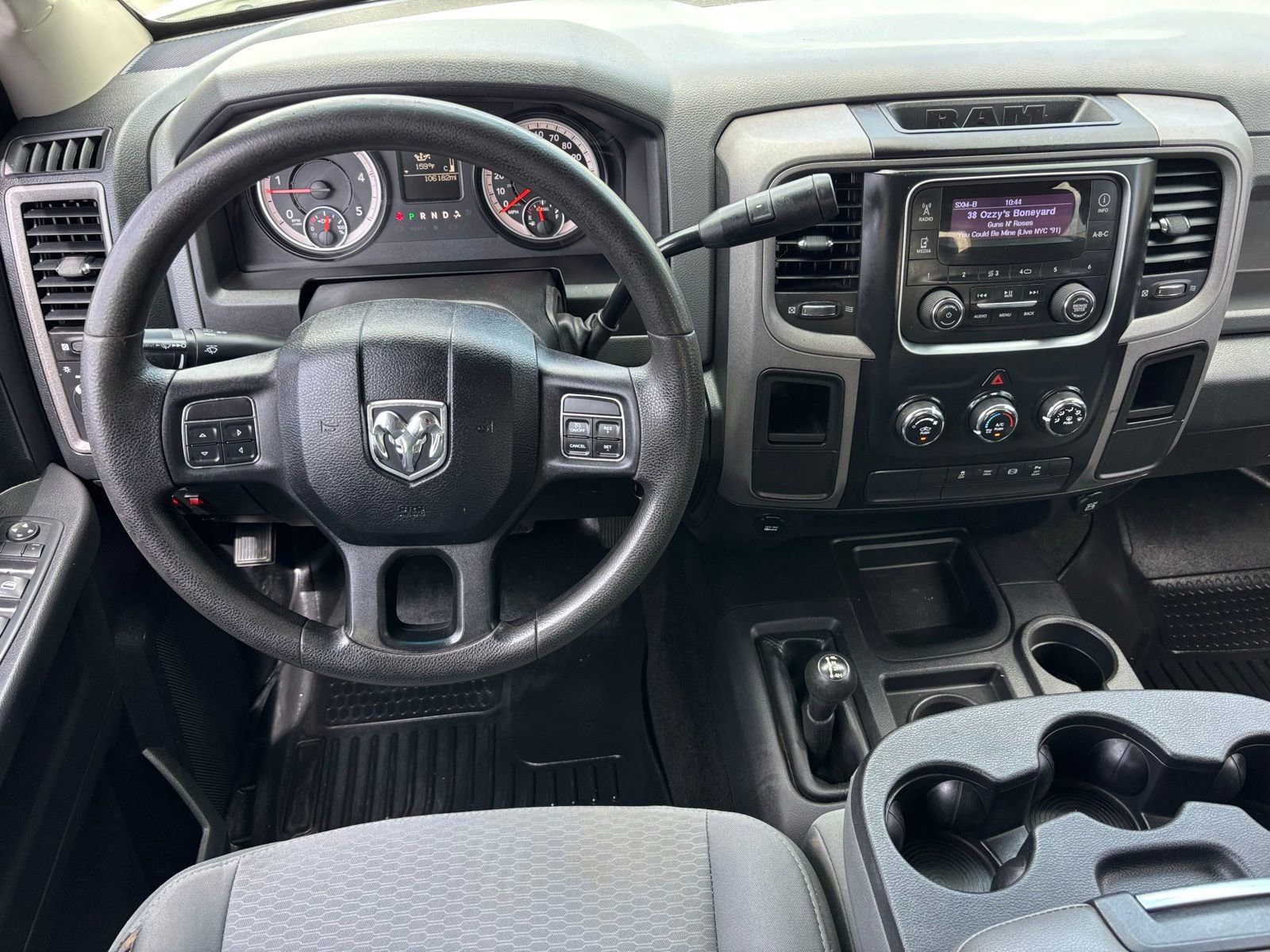 Used 2016 RAM 3500 Tradesman w/ Chrome Appearance Group AWD/4WD image 5