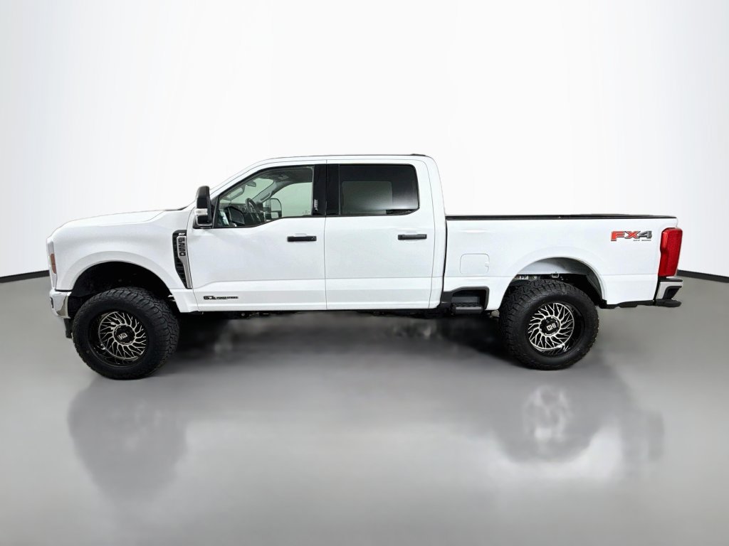 Used 2024 Ford F250 XLT w/ FX4 Off-Road Package AWD/4WD image 4