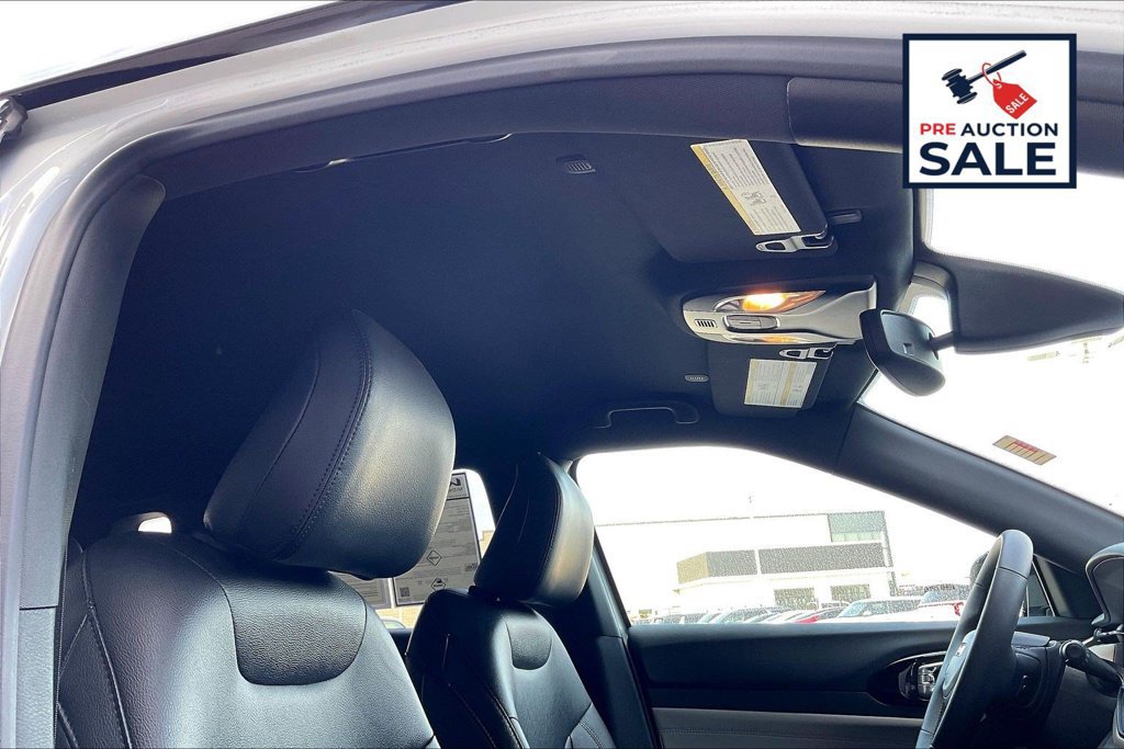 Used 2025 Jeep Compass Limited AWD/4WD image 22
