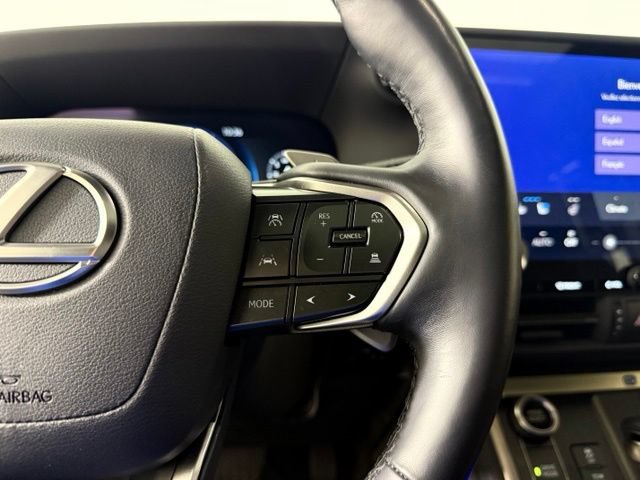 Used 2024 Lexus GX 550 w/ Accessory Package (Z1) AWD/4WD image 26