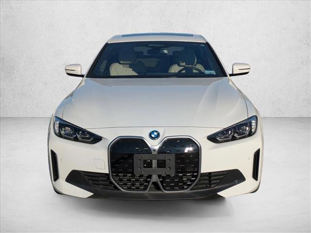 Used 2023 BMW i4 eDrive35 image 2
