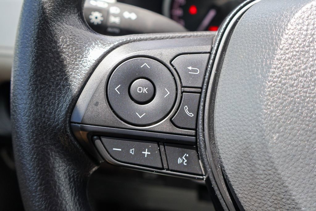 Used 2025 Toyota RAV4 XLE w/ Convenience Package FWD image 14