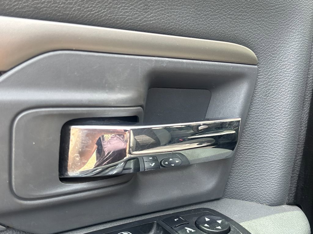 Used 2019 RAM 1500 Big Horn image 9