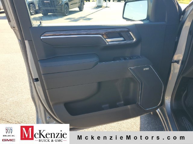 New 2026 GMC Sierra 1500 Elevation w/ Elevation Premium Package AWD/4WD image 8