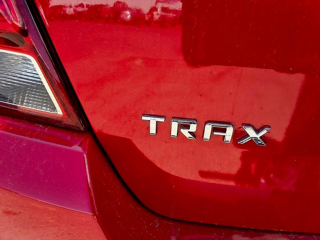 Certified 2018 Chevrolet Trax LT w/ Driver Confidence Package FWD image 15