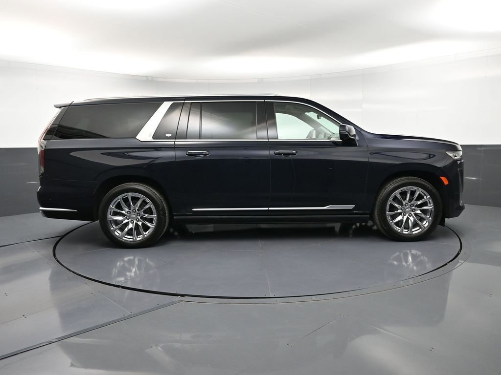 Used 2023 Cadillac Escalade ESV Premium Luxury Platinum w/ LPO, Radiant Package AWD/4WD image 9