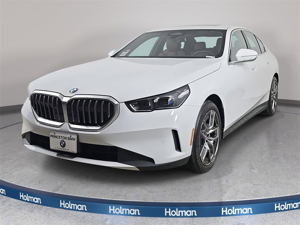 Used 2026 BMW 530i xDrive w/ Premium Package image 1