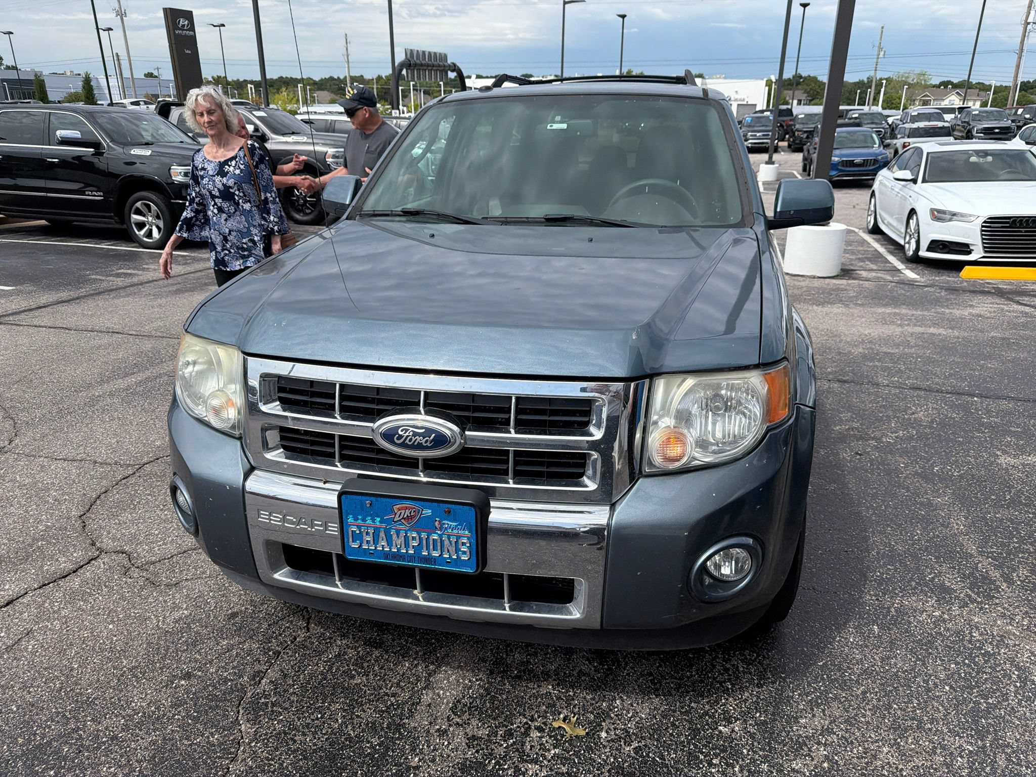 Used 2011 Ford Escape Limited w/ 302A Rapid Spec Order Code AWD/4WD image 2