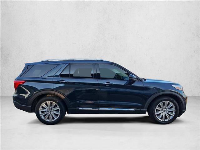 Used 2022 Ford Explorer Limited w/ Limited Technology Package RWD image 4