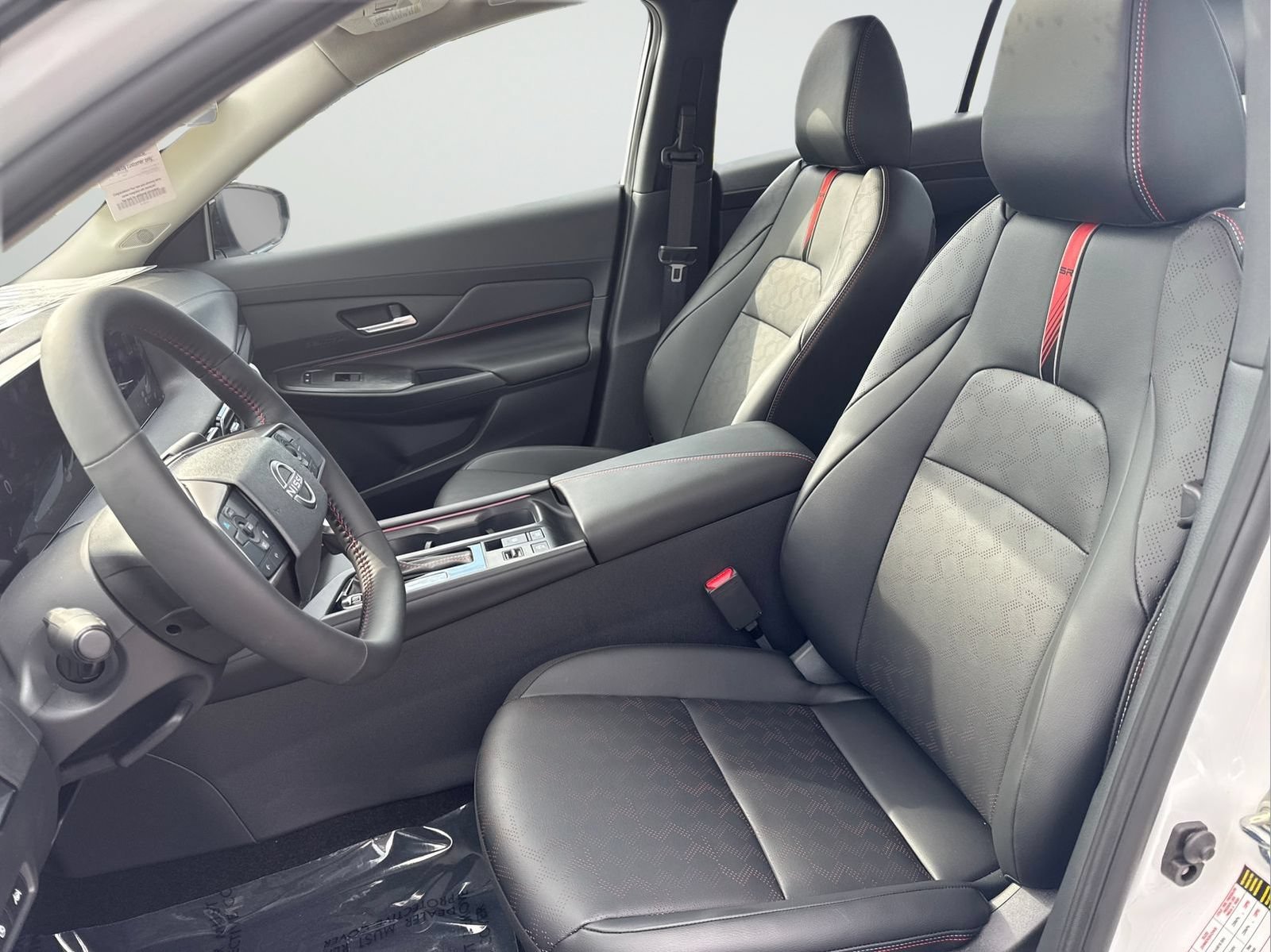 New 2026 Nissan Sentra SR w/ SR Premium Package FWD image 33