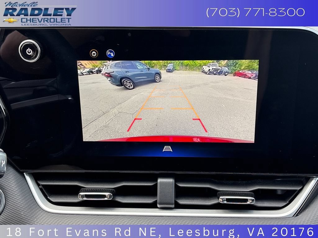 Used 2025 Chevrolet Equinox LT AWD/4WD image 19