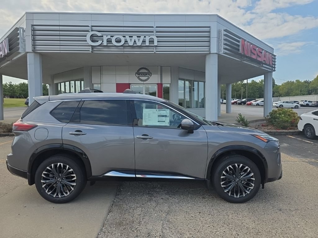 New 2026 Nissan Rogue Platinum AWD/4WD image 2