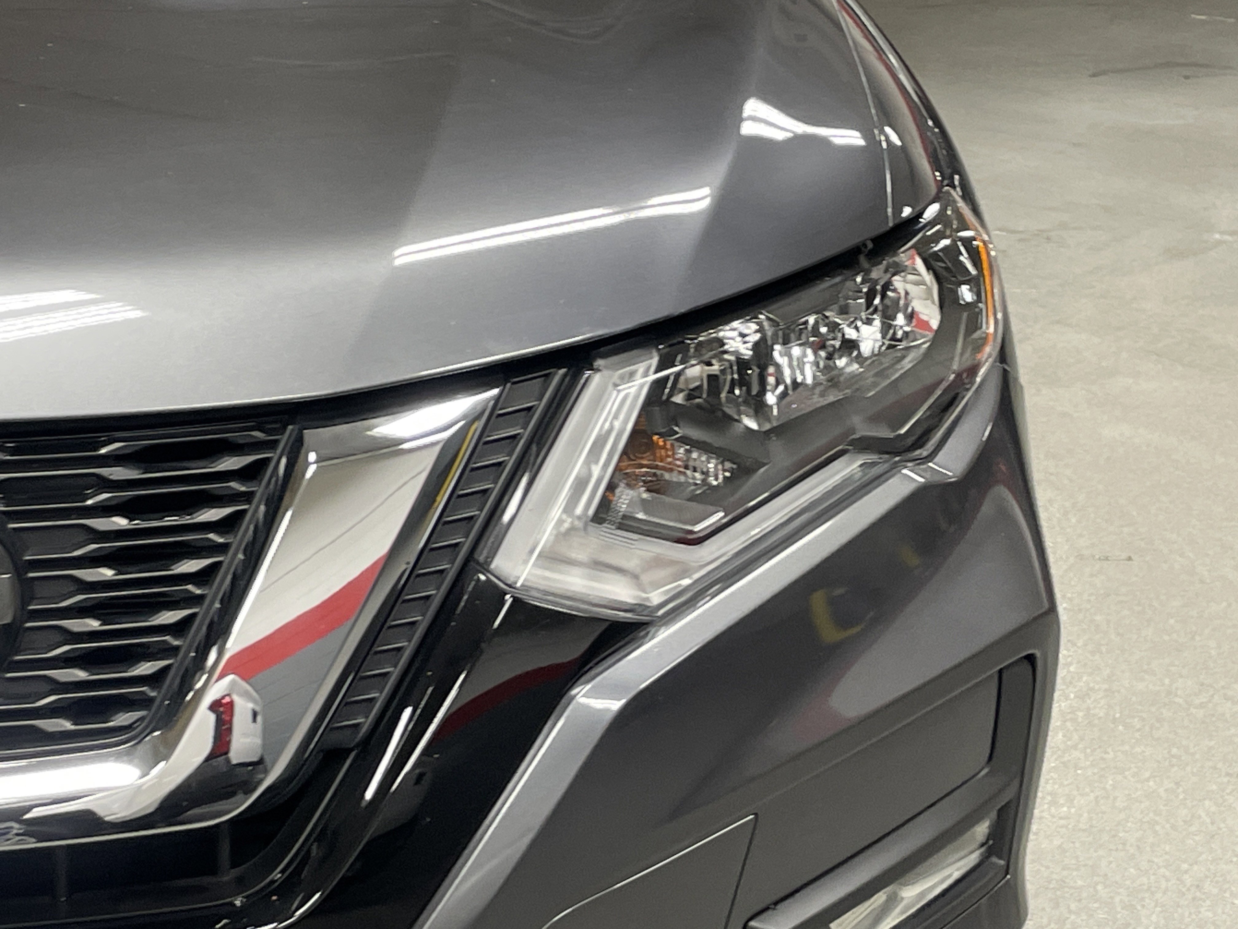 Used 2020 Nissan Rogue SL image 5