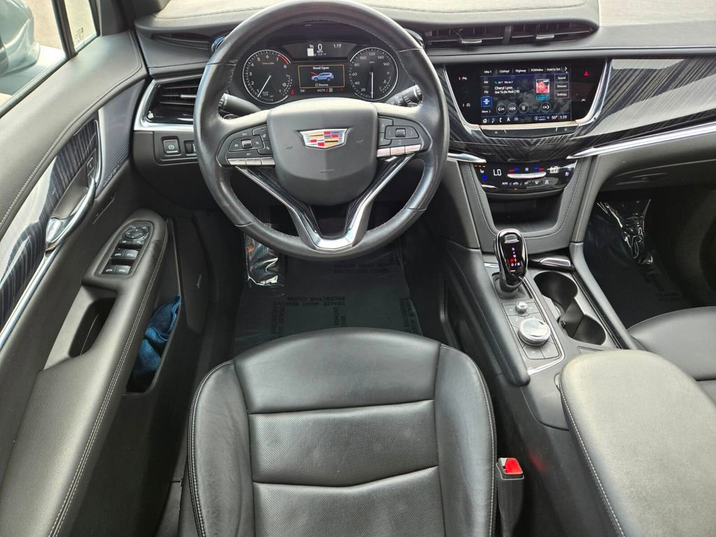Used 2024 Cadillac XT6 Premium Luxury AWD/4WD image 10