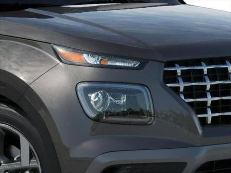 New 2025 Hyundai Venue SEL image 8