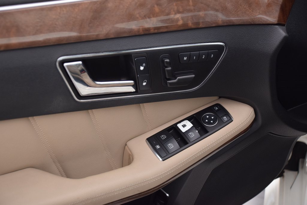 Used 2011 Mercedes-Benz E 350 Sedan image 21