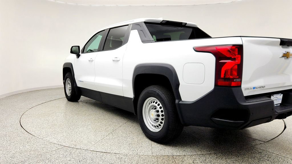 Used 2024 Chevrolet Silverado EV W/T AWD/4WD image 7