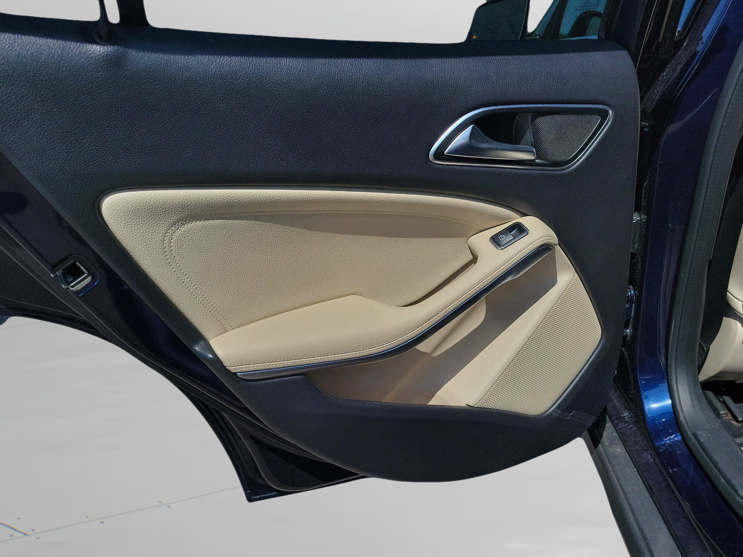 Used 2019 Mercedes-Benz GLA 250 image 7