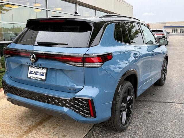 New 2026 Volkswagen Tiguan SE R-Line AWD/4WD image 3